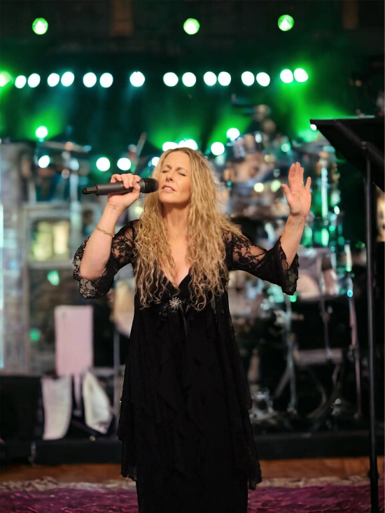 Kelly Lorraine as Stevie Nicks promotional photo